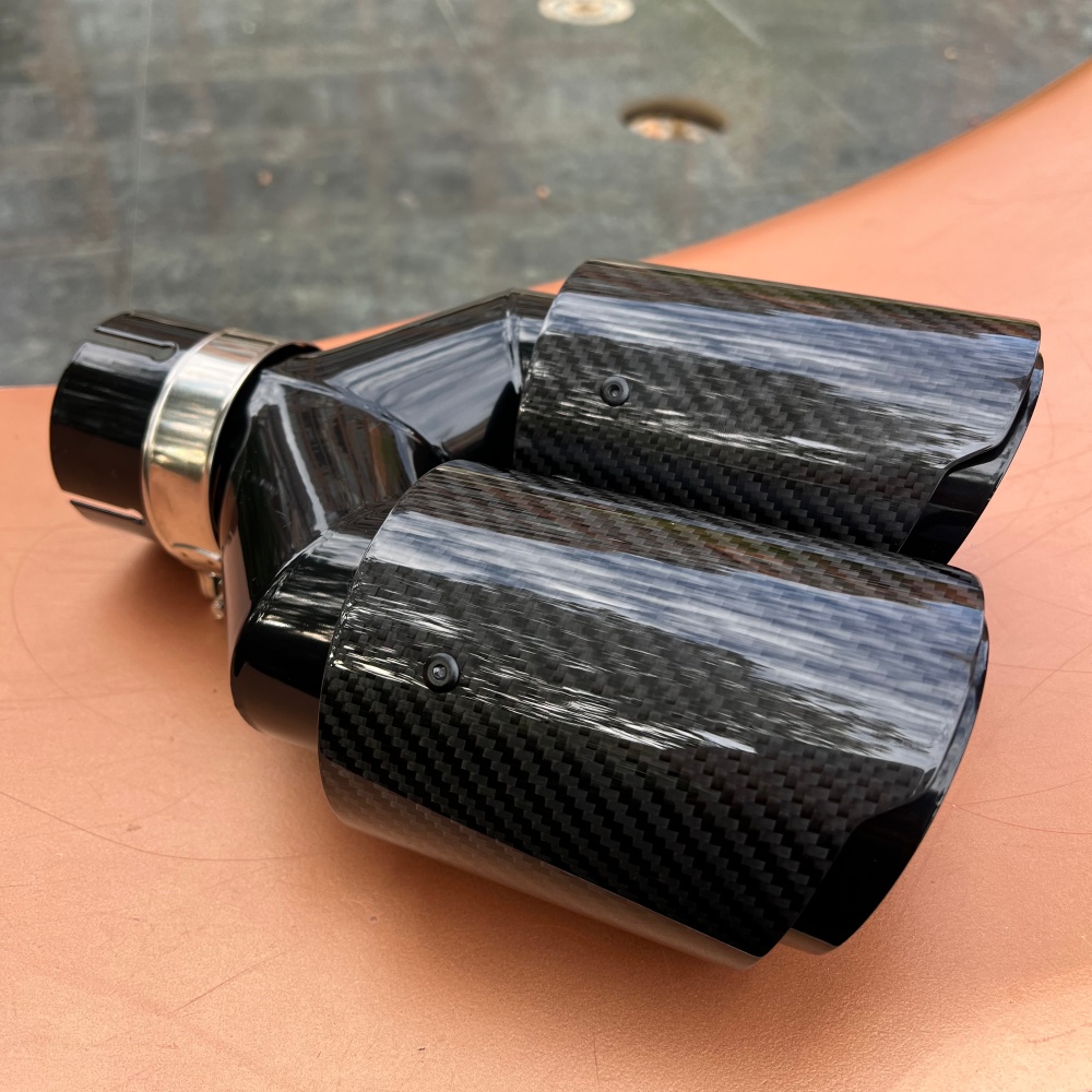 Stylowe końcówki wydechu z włó – Exhaust Tips Dual Outlet Carbon Fiber 63Mm recenzja i cena